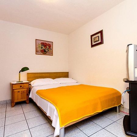 Apartments Marijana Трогір Екстер'єр фото