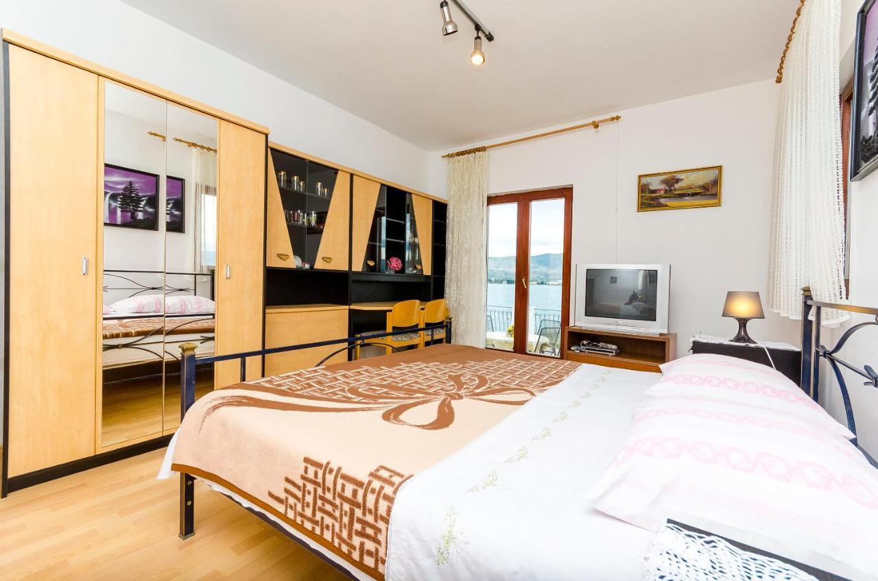 Apartments Marijana Трогір Екстер'єр фото
